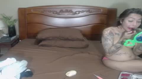 lulu_wild online show from 12-19-25, 10:55