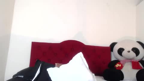 Snapshot of luluu_08 chatting on 01-30-25, 09:36 LULU online show from 01-30-25, 09:36