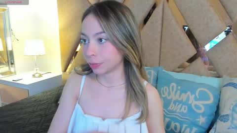 luluuberry online show from 06-01-26, 07:37