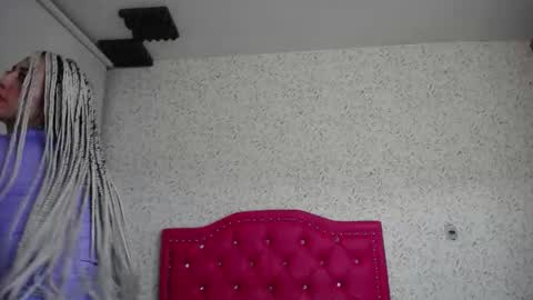 Luly online show from 12-16-25, 04:17