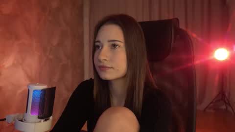 Amelia online show from 09-14-25, 12:10