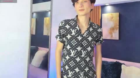Snapshot of lumiernova chatting on 05-28-26, 08:28 Lumier online show from 05-28-26, 08:28