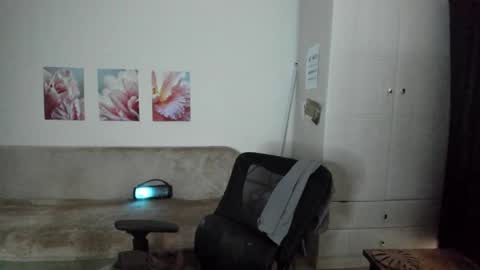 Lumi online show from 04-04-26, 12:35