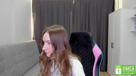 Naya online show from 04-25-26, 01:14