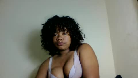 Snapshot of lumira_belle chatting on 06-30-26, 12:28 lumira_belle online show from 06-30-26, 12:28