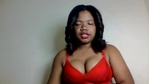Snapshot of lumira_belle chatting on 07-26-26, 02:02 lumira_belle online show from 07-26-26, 02:02