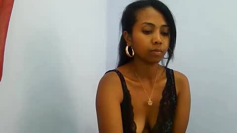 Luna online show from 04-22-26, 08:06