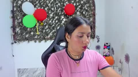 Luna  online show from 11-05-25, 07:36