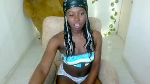 luna253951 online show from 05-28-26, 02:03