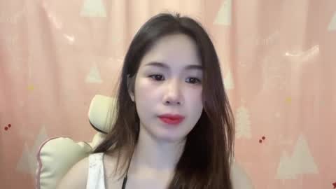 Snapshot of luna4739 chatting on 06-22-26, 01:19 Luna online show from 06-22-26, 01:19