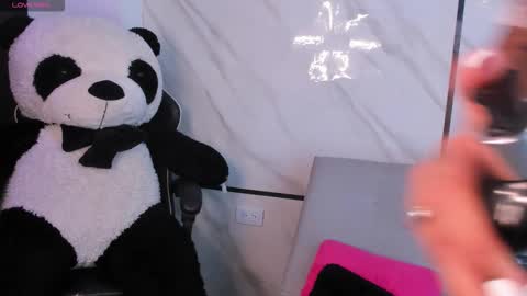 LUNA online show from 02-23-26, 07:06