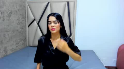 Luna online show from 04-21-26, 12:11