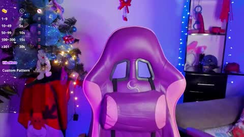 Snapshot of luna__cute chatting on 11-27-25, 05:37 Luna online show from 11-27-25, 05:37