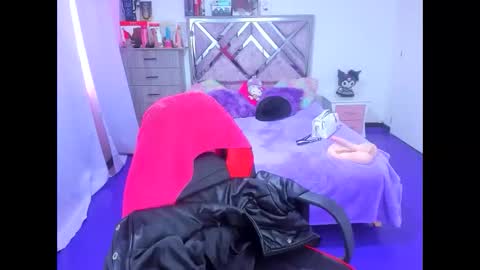 luna_analya online show from 01-17-26, 01:49