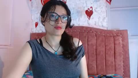 Snapshot of luna_azul_15 chatting on 02-12-25, 12:44 dalia online show from 02-12-25, 12:44