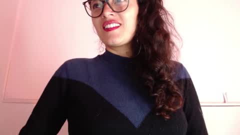 Snapshot of luna_azul_15 chatting on 02-27-25, 12:23 dalia online show from 02-27-25, 12:23