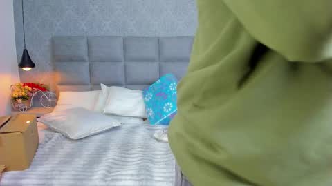 Luna online show from 02-17-26, 11:40