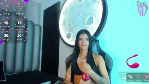 luna_bella_23 online show from 05-24-26, 04:28