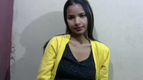 Laura online show from 05-18-26, 04:18