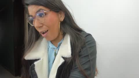 luna  online show from 06-12-26, 11:31