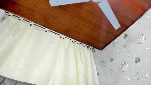 Luna Eva online show from 01-14-25, 05:34