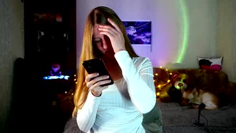 Snapshot of luna_evan chatting on 10-31-25, 09:54 luna_evan online show from 10-31-25, 09:54