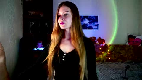 Snapshot of luna_evan chatting on 11-26-25, 09:32 luna_evan online show from 11-26-25, 09:32