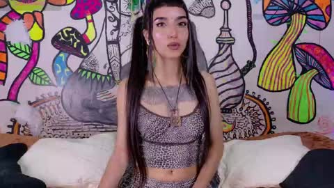 Snapshot of luna_gc chatting on 06-05-26, 04:35 luna_gc online show from 06-05-26, 04:35