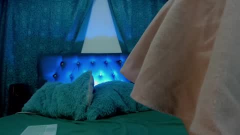 luna_hazard online show from 03-09-25, 12:00