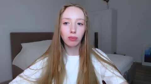 Snapshot of luna_insanity chatting on 12-08-24, 08:36 Luna online show from 12-08-24, 08:36