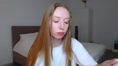 Snapshot of luna_insanity chatting on 12-09-24, 12:01 Luna online show from 12-09-24, 12:01