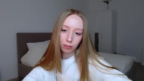 Snapshot of luna_insanity chatting on 12-14-24, 09:02 Luna online show from 12-14-24, 09:02