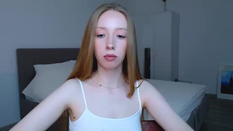 Snapshot of luna_insanity chatting on 12-15-24, 08:58 Luna online show from 12-15-24, 08:58