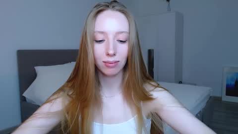 Snapshot of luna_insanity chatting on 12-16-24, 12:04 Luna online show from 12-16-24, 12:04