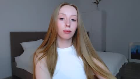 Snapshot of luna_insanity chatting on 02-09-25, 10:00 Luna online show from 02-09-25, 10:00