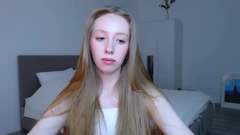 Snapshot of luna_insanity chatting on 02-16-25, 07:49 Luna online show from 02-16-25, 07:49