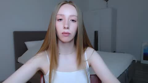 Luna online show from 02-17-25, 06:59