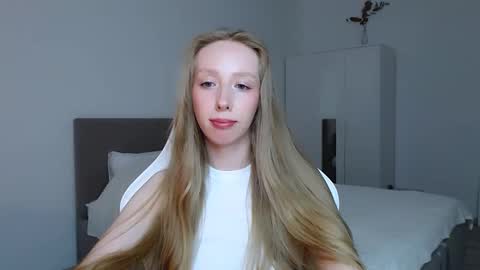 Snapshot of luna_insanity chatting on 09-13-25, 07:02 Luna online show from 09-13-25, 07:02