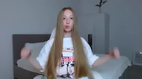 Luna online show from 10-12-25, 09:03