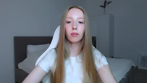 Snapshot of luna_insanity chatting on 10-20-25, 08:09 Luna online show from 10-20-25, 08:09