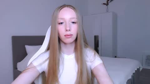 Snapshot of luna_insanity chatting on 11-06-25, 07:59 Luna online show from 11-06-25, 07:59