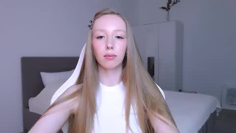 Snapshot of luna_insanity chatting on 11-10-25, 07:46 Luna online show from 11-10-25, 07:46