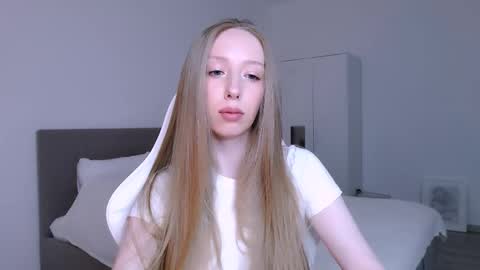 Luna online show from 02-04-26, 09:09