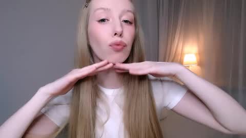 Luna online show from 05-06-26, 10:59