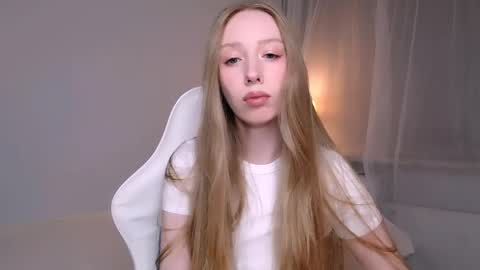 Luna online show from 05-17-26, 10:06