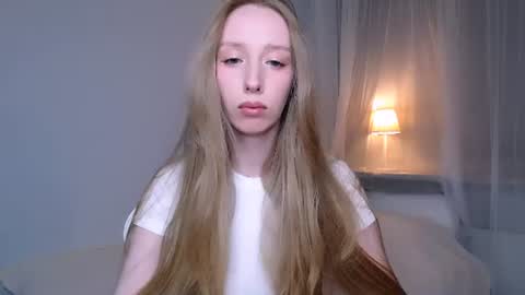 Luna online show from 06-12-26, 10:52