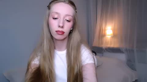 Luna online show from 06-27-26, 10:37