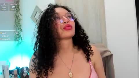 Snapshot of luna_jone chatting on 07-28-26, 06:20 Luna jone online show from 07-28-26, 06:20