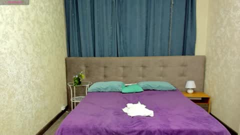 luna_lew1s online show from 02-21-25, 11:01