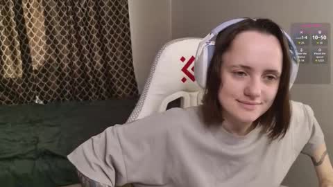 luna_loveeee online show from 09-24-25, 05:33